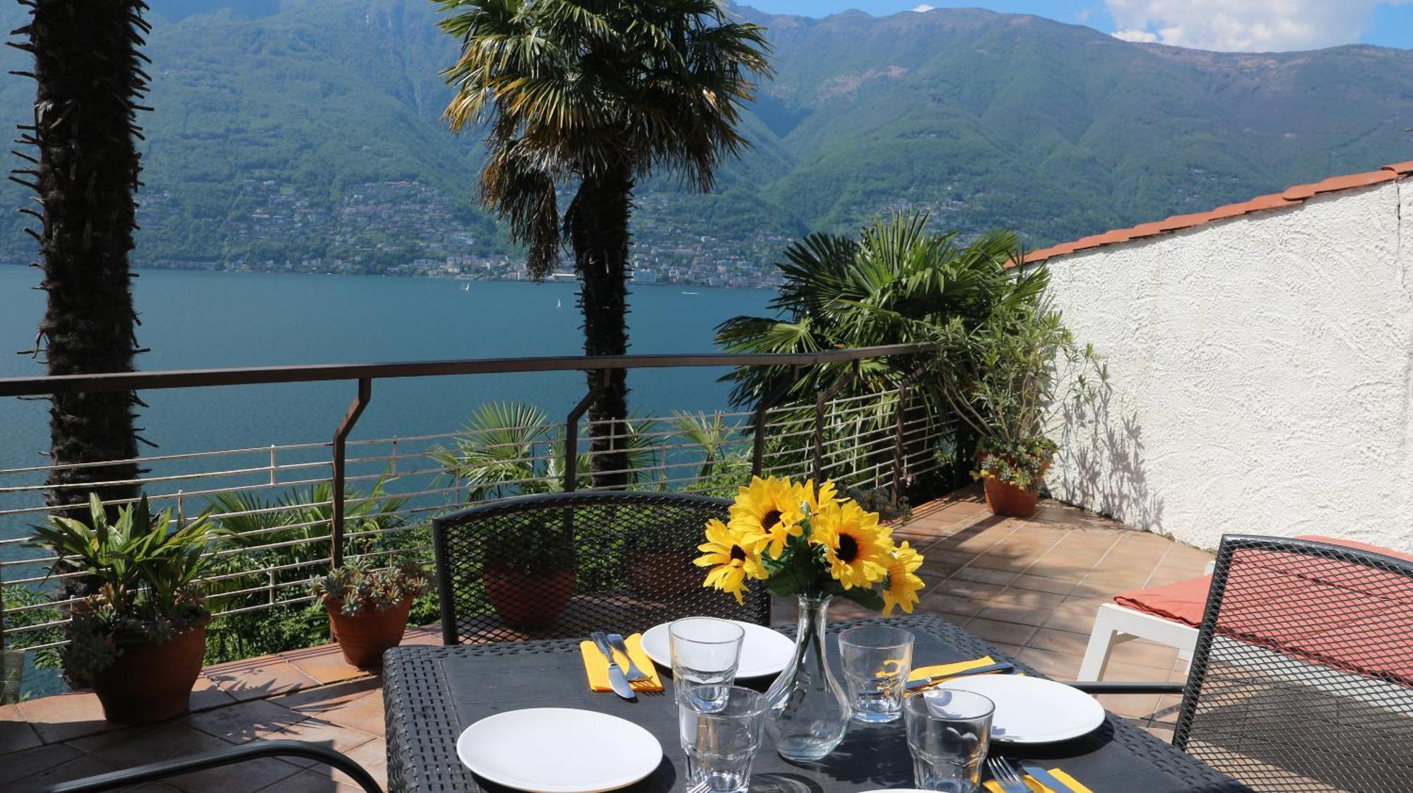 Casa Roccia Apartment Pino Lago Maggiore Exterior photo